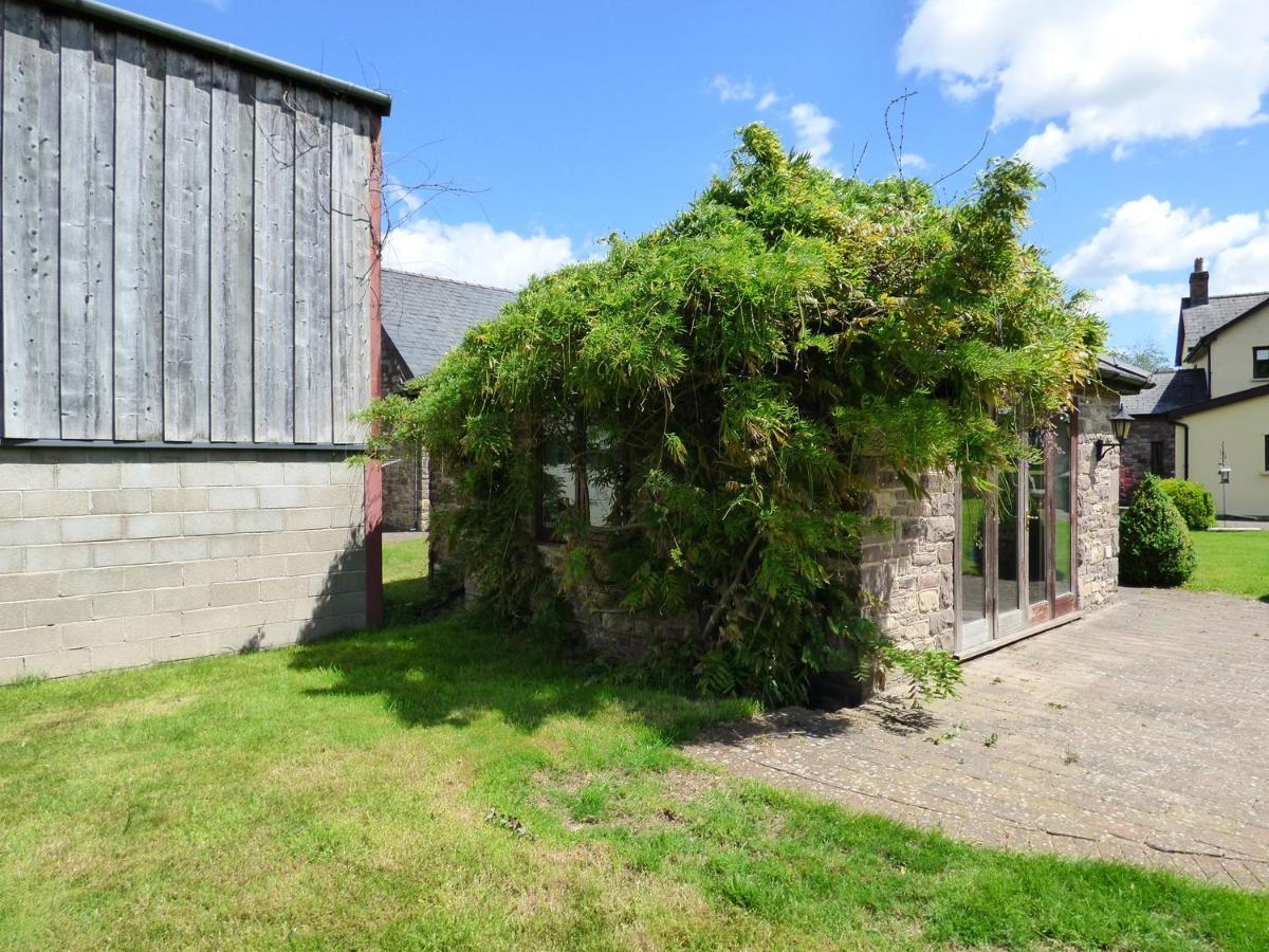 Riverside Barn *