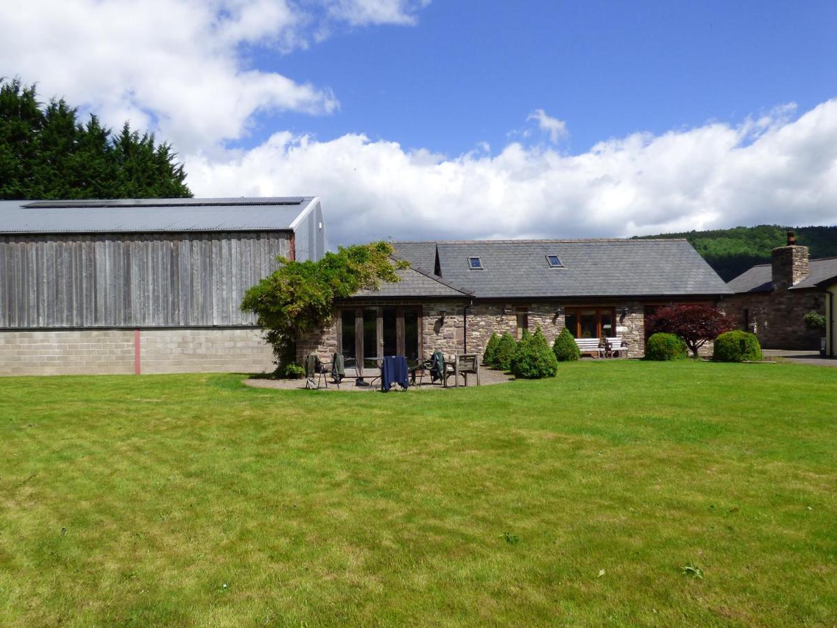 Riverside Barn Holiday home